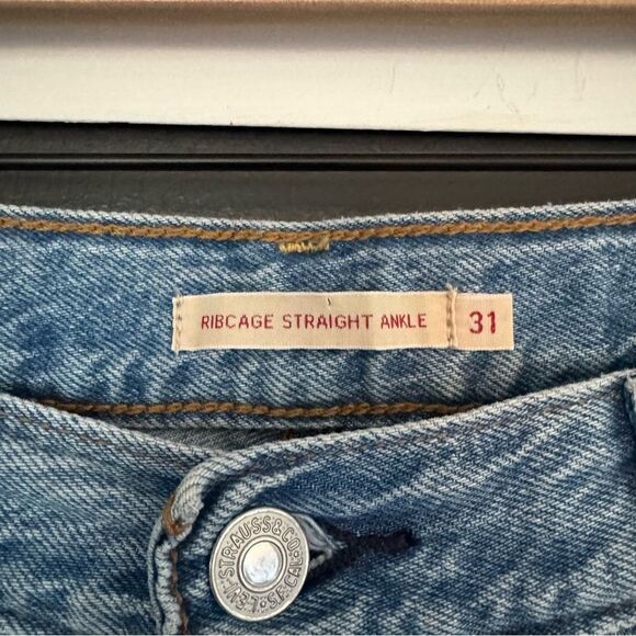 Levi's Ribcage Ripped High Waist Straight Ankle Distressed Jeans sz 31 - Picture 4 of 7